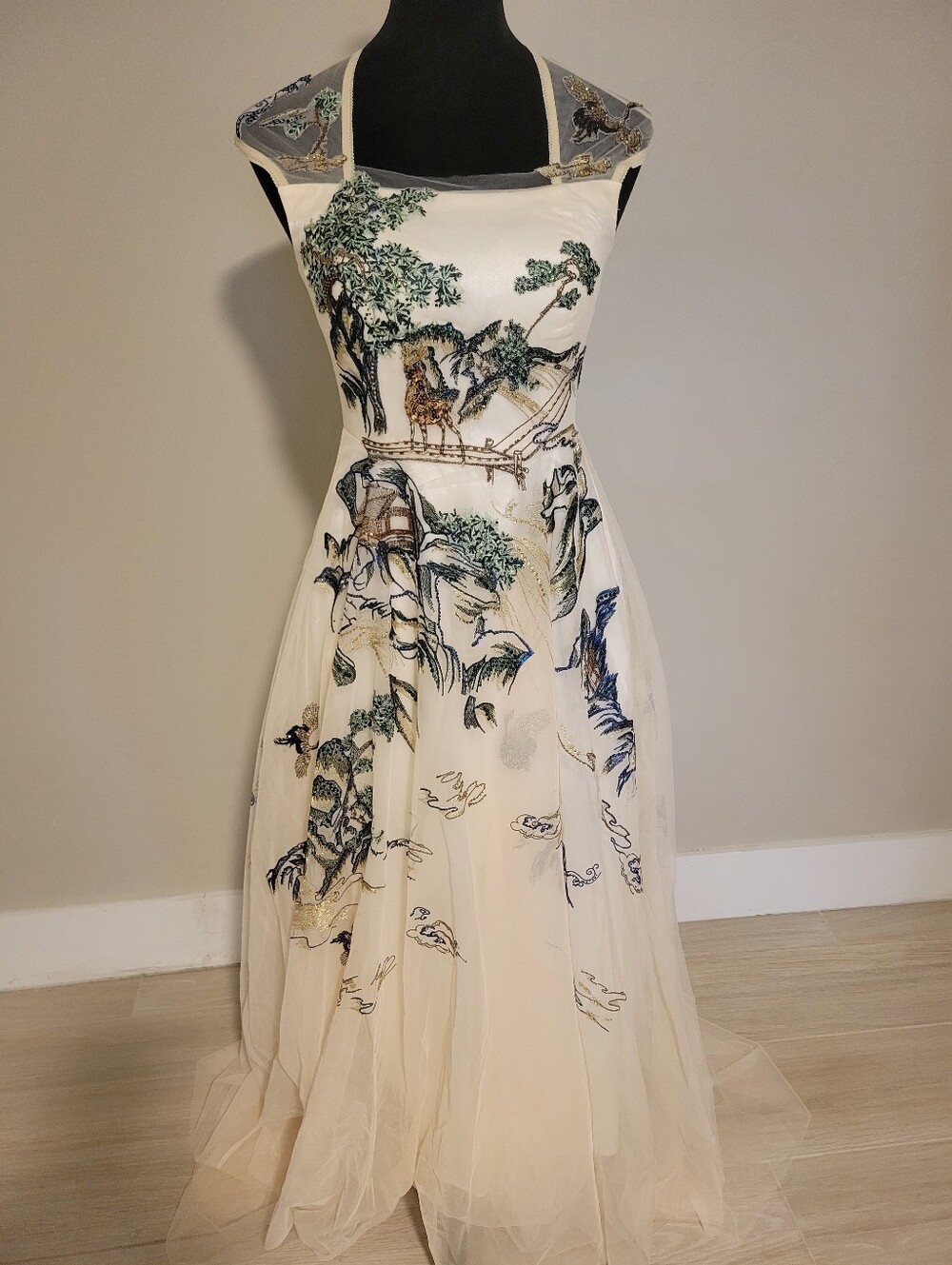 NWT Sussiland Riverscape High-Low Embroidered Gown Size 4 S